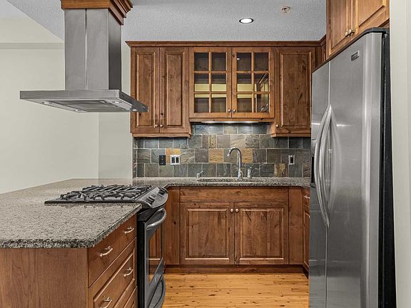 3rd image of 505 Spring Creek Dr #213
