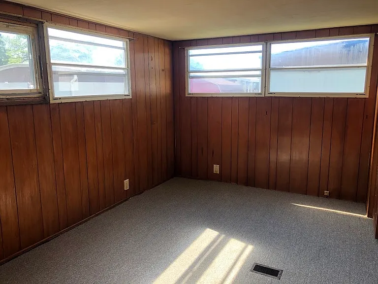 2822 Pearl Ave — Photo 9