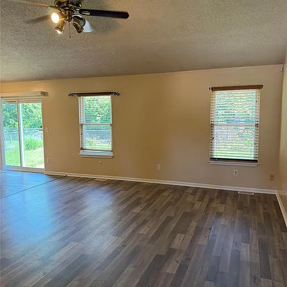 1203 Advance Dr — Photo 8