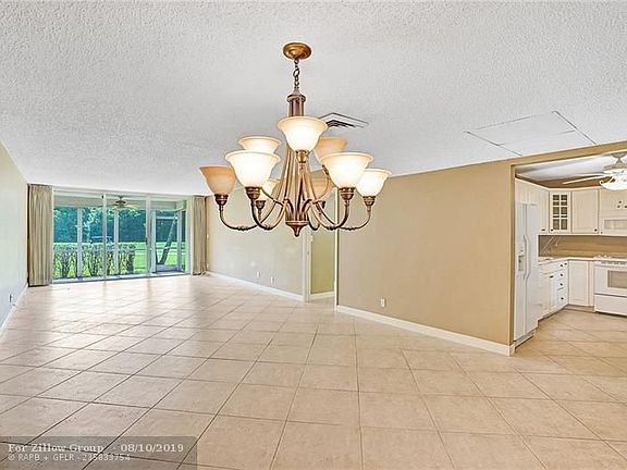 2nd image of 4007 N Cypress Dr APT 104