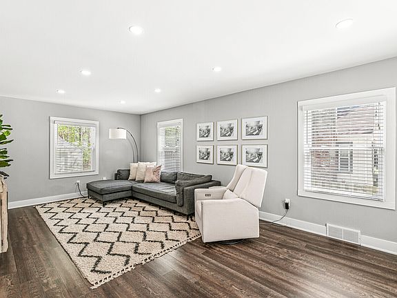 3rd image of 5653 Haverford Ave