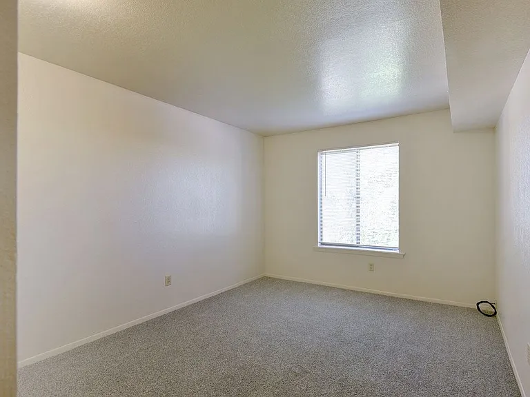 Old Monterey Apartments — Photo 13