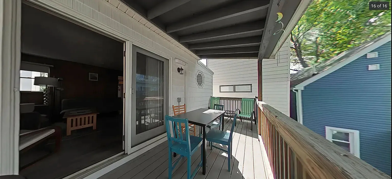 3 bed, 1200 sqft, $3,900 — Photo 2