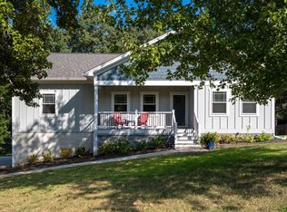 9146 Woodoak Rd, Soddy Daisy, TN 37379