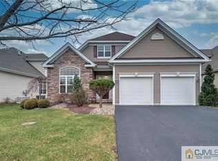 60 Mandrake Rd, Monroe Township, NJ 08831