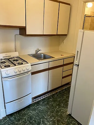 Rented by Melissa Conanan, LREB | media 5