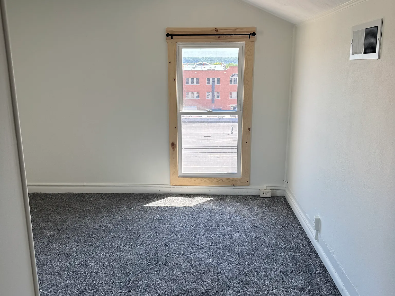 1 bed, $700 — Photo 4