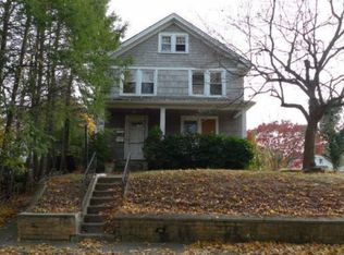 26 Valentine Ave, Glen Cove, NY