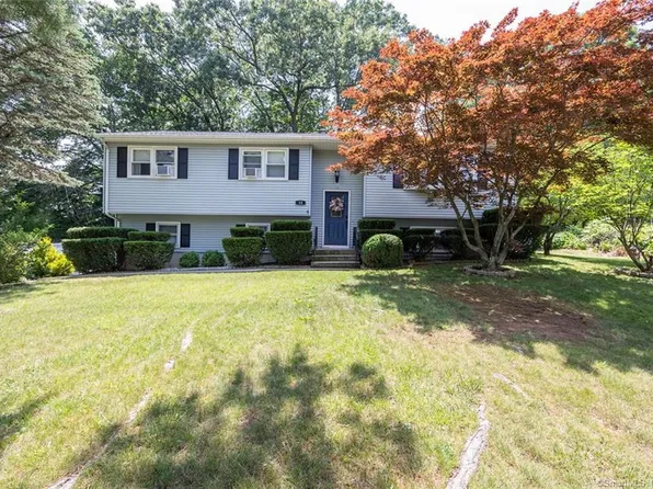 15 Black Birch Road, Plainville, CT 06062