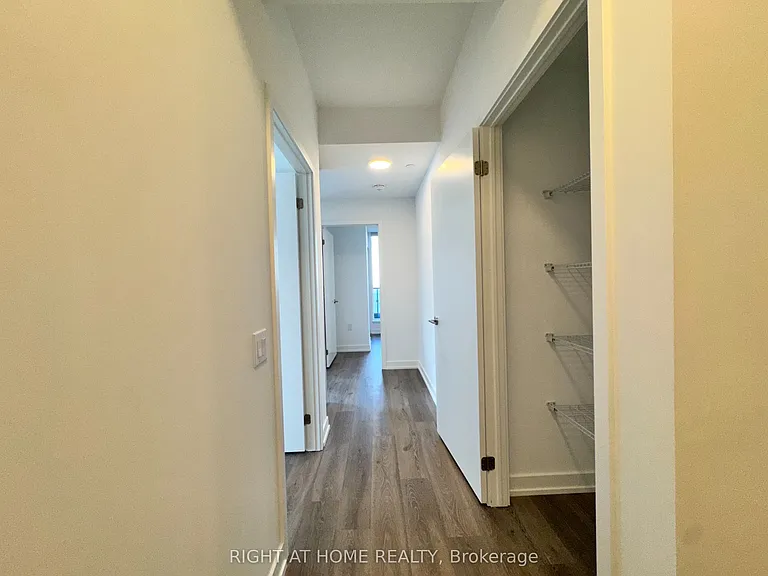 395 Square One Dr #1408 — Photo 16