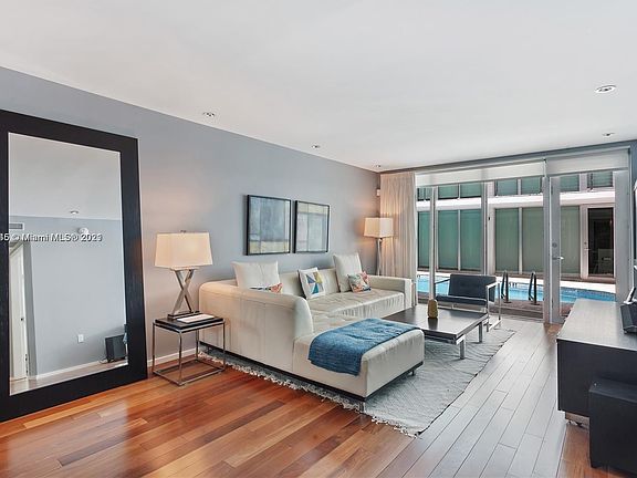 5th image of 1601 West Ave APT 104