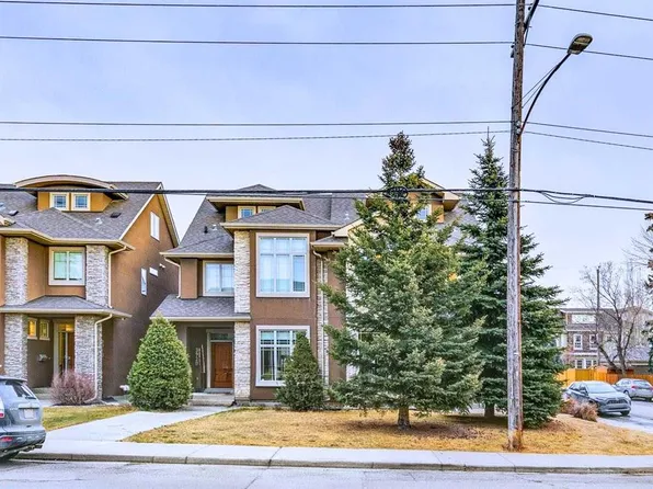 3922 W 19th St SW, Calgary, AB T2T 4X9