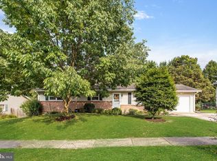 442 Pawnee Dr, Mechanicsburg, PA 17050