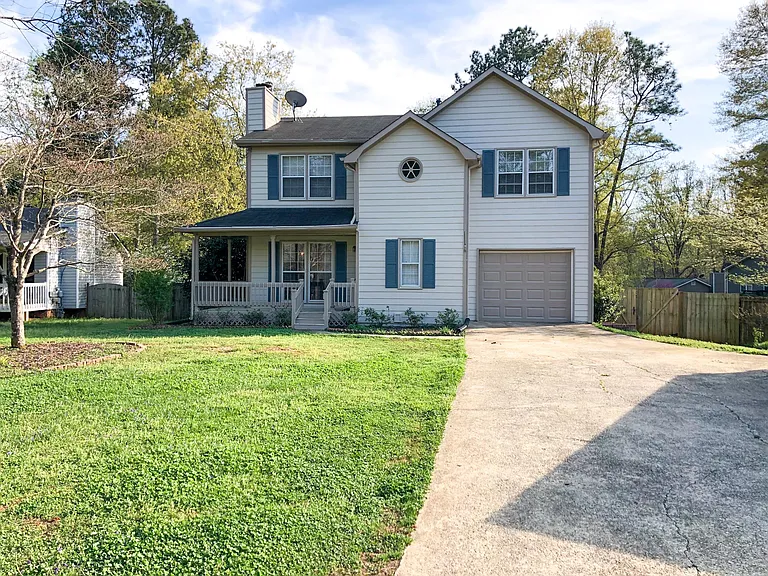 4063 Stephanie Ct NW — Photo 1