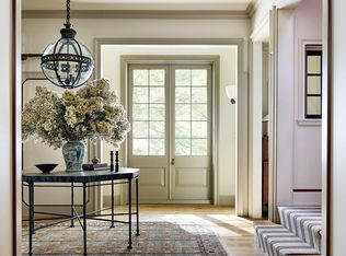 5110 Cammack Dr, Bethesda, MD 20816