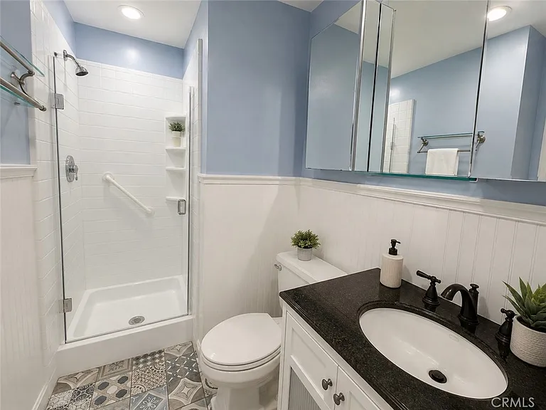 6402 Cantiles Ave — Photo 8