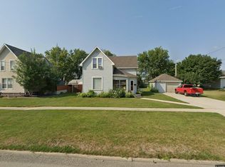 260 W 4th St, Garner, IA 50438