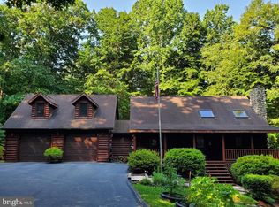 110 Hill N Dale Rd, Manchester, PA 17345