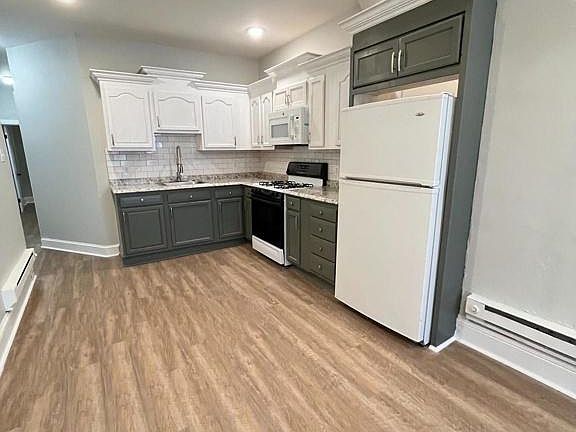 3rd image of 5922 Osage Ave #1
