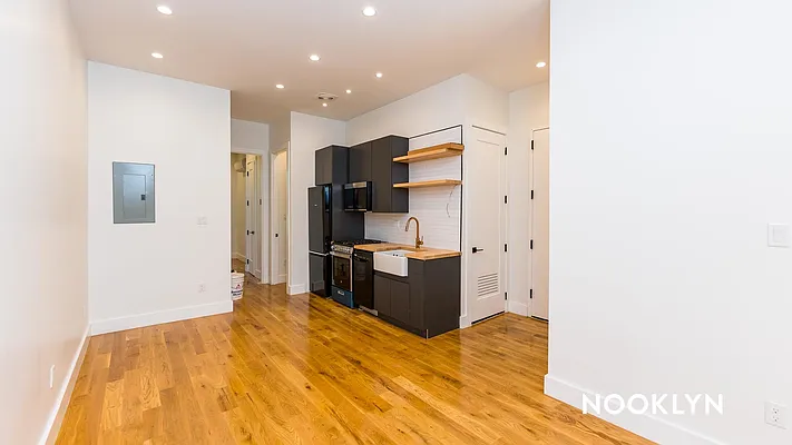 Rented by Nooklyn NYC LLC | media 36