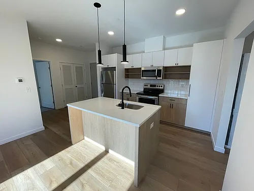 Floor plan 302