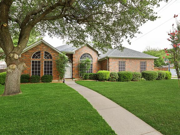 3rd image of 563 Dove Creek Pl