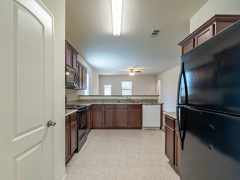 1911 Hot Springs Way — Photo 9