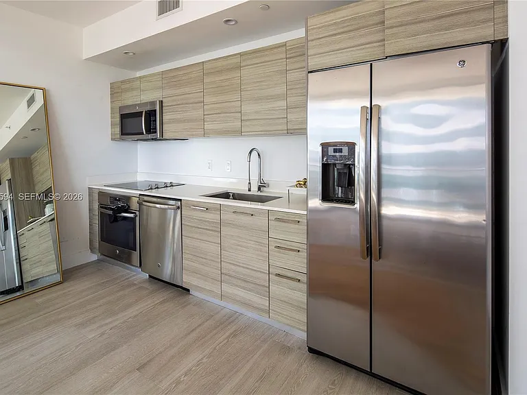 121 NE 34th St #2701 — Photo 8