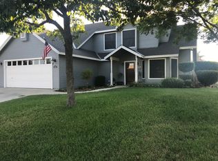 501 Lone Oak Ct, Exeter, CA 93221