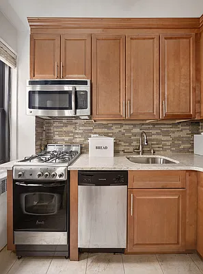 Kitchen, photo 1