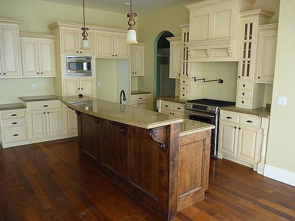 3rd image of 3924 S Boulder Creek Ln