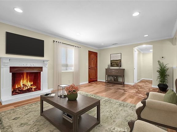 4th image of 5853 Los Nietos St
