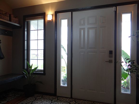 Foyer.