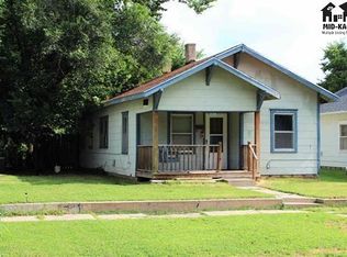 1126 E B Ave, Hutchinson, KS 67501