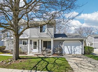 2466 Brunswick Cir APT D, Woodridge, IL