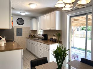 2116 Longwood Rd, West Palm Beach, FL 33409