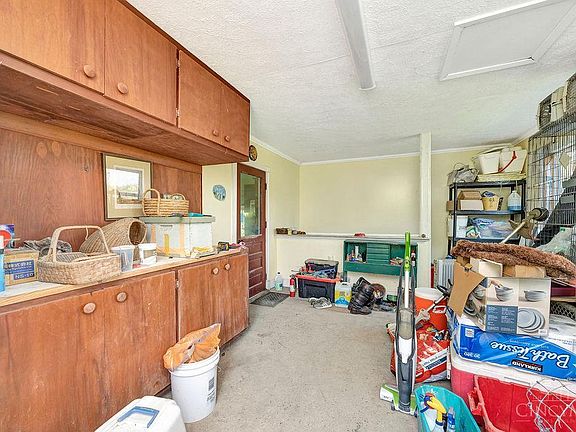 5th image of 2920 Minton Rd