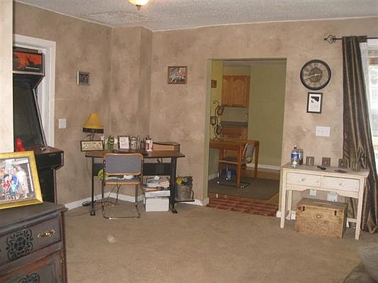 5th image of 903 Woodard Ave