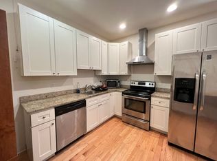 522 N 36th St FLOOR 3, Philadelphia, PA 19104