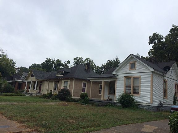 3rd image of 1353 Snowden Ave
