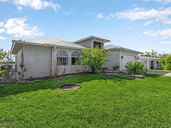 3rd image of 2810 Teal Ct