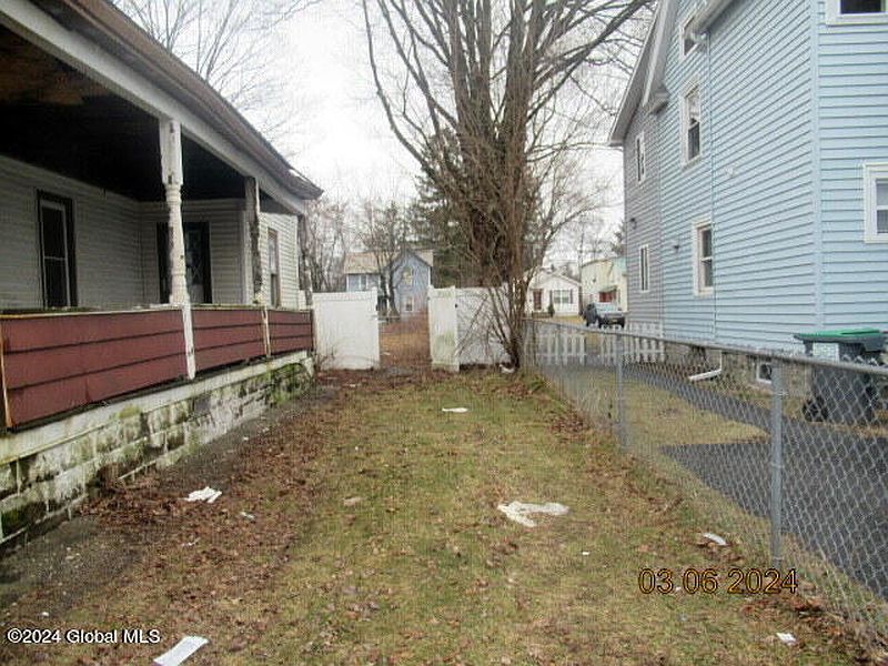 5th image of 22 Mason Street
