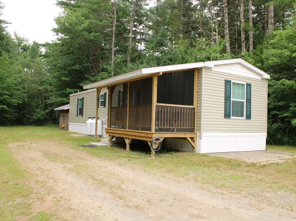 15 AJ Drive, Norridgewock, ME 04957