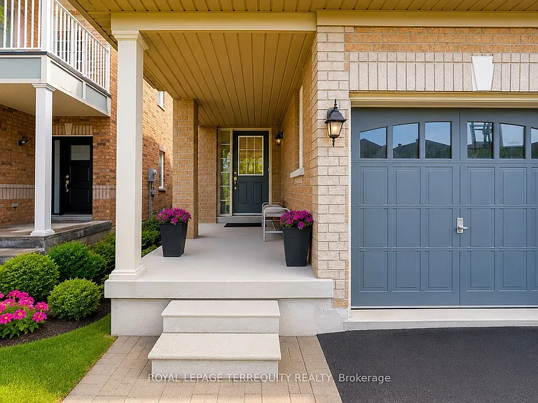 3926 Candlelight Dr — Photo 3