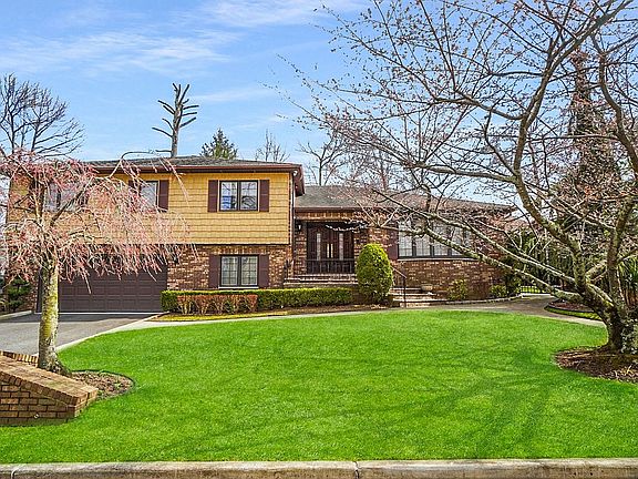 3rd image of 15 Johanna Ln