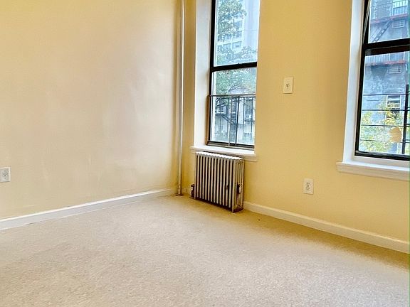 4th image of 424 E 83rd St APT 4E
