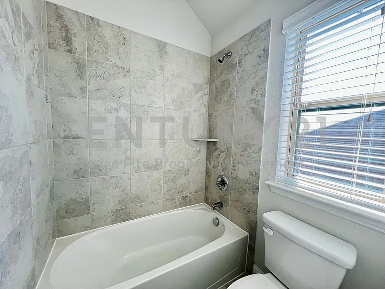 5644 Salt Springs Dr — Photo 13