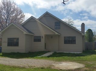 2916 Blueberry Ln, Bentonville, AR 72712