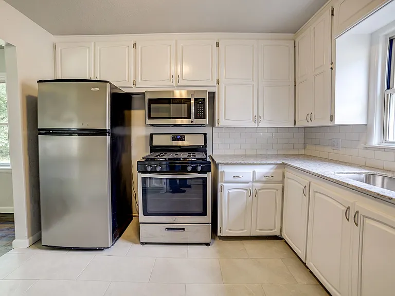 1618 S Ash Pl — Photo 11