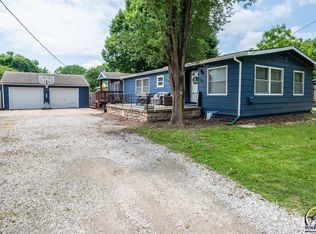 108 5th Street Ter, Perry, KS 66073